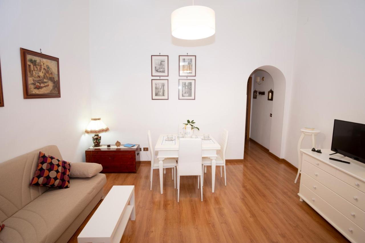 Апартаменты Donna Rosaria House Сорренто Экстерьер фото