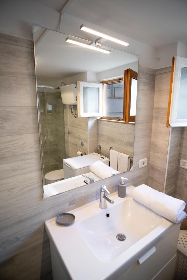 Апартаменты Donna Rosaria House Сорренто Экстерьер фото