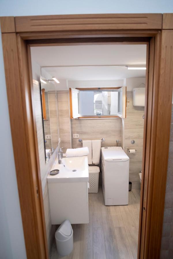 Апартаменты Donna Rosaria House Сорренто Экстерьер фото